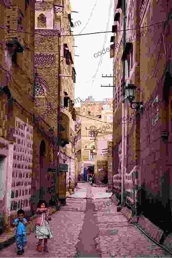 A Glimpse Into The Vibrant Streets Of A Medieval Islamic City. Ta Liq Al Mumajjad: Kitab Al Luqatah Brendan Howlin